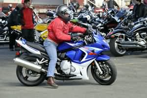 abaisser la hauteur de ma moto
